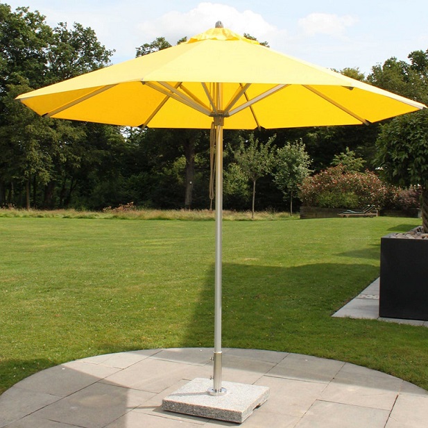 چتر های پایه کنار و پایه وسط