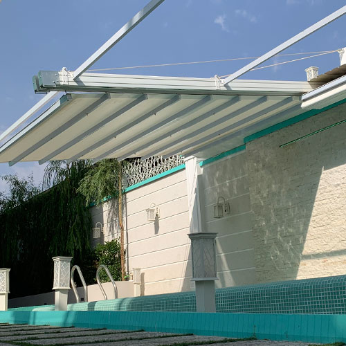 مزایای استفاده از سقفهای متحرک در فضاهای باز