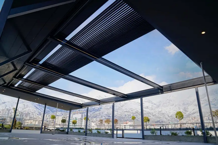 چه نوع سقفی برای گلخانه بهتر است؟