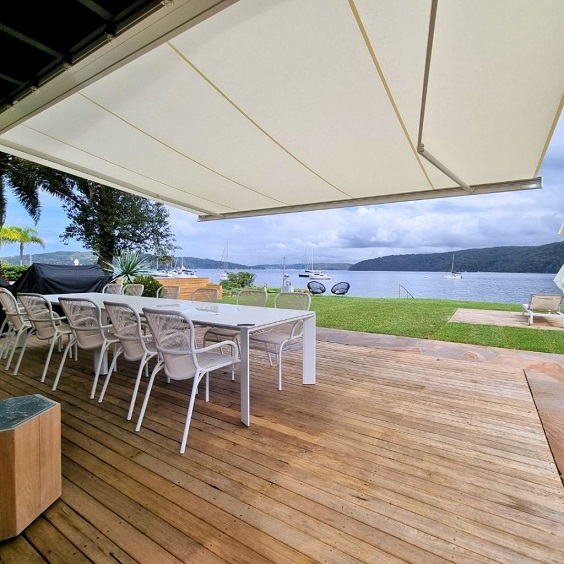 چطور سایبان اتوماتیک با سنسور باد و باران کار می‌کند؟