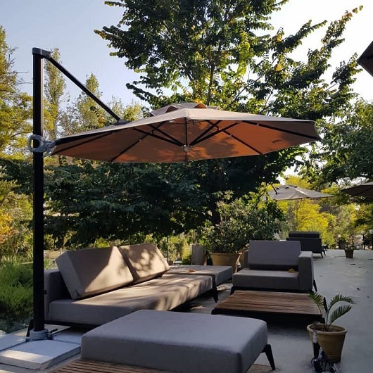 سایبان های چتری ضد آفتاب + بهترین انتخاب برای فضاهای باز در تابستان